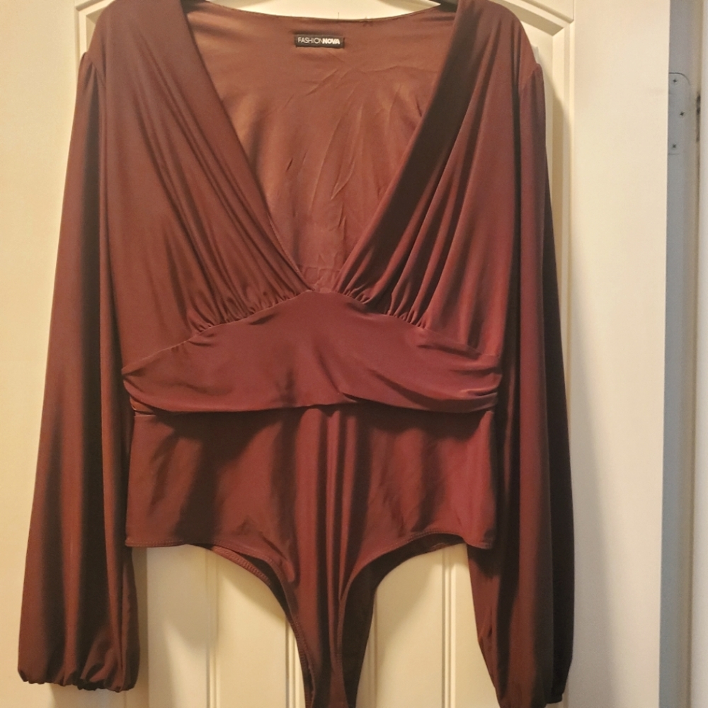 Price drop ****Fashion Nova dark brown body suit